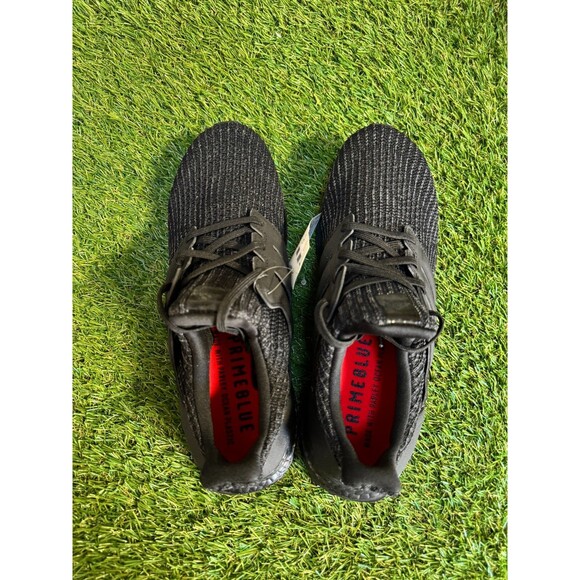 adidas UltraBoost 4.0 DNA Triple Black Running Shoes Men\'s 9 US FY9121 Brand New
